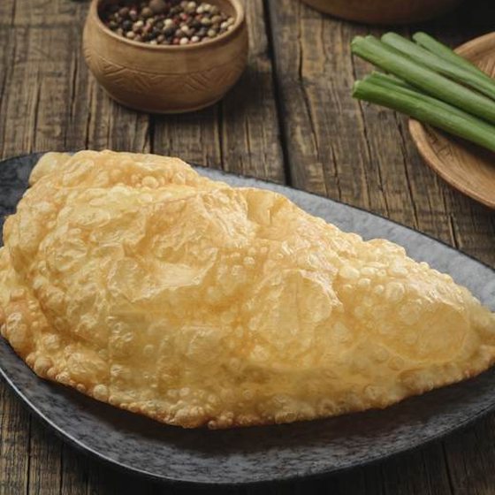Beef cheburek — Хинкали бабушки Нино, Ташкент