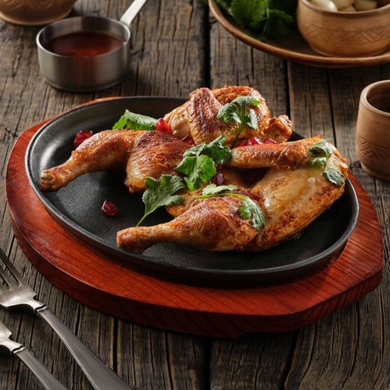 Georgian chicken tabaka — Хинкали бабушки Нино, Ташкент
